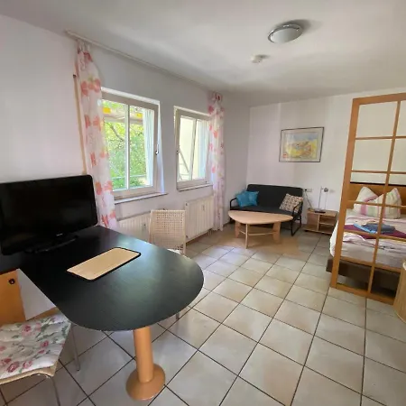 Apartmenthaus Home24 ゲストハウス ケムニッツ