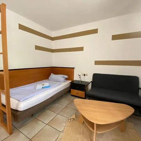 Apartmenthaus Home24 3*