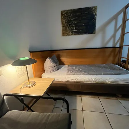 Apartmenthaus Home24 3* 켐니츠